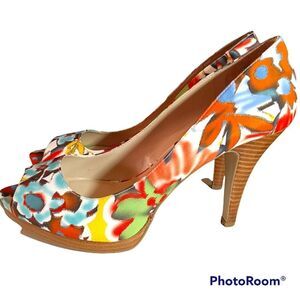Nine West Dance Multi Colored Floral Peep Toe Stacked Heel Pump 10M
